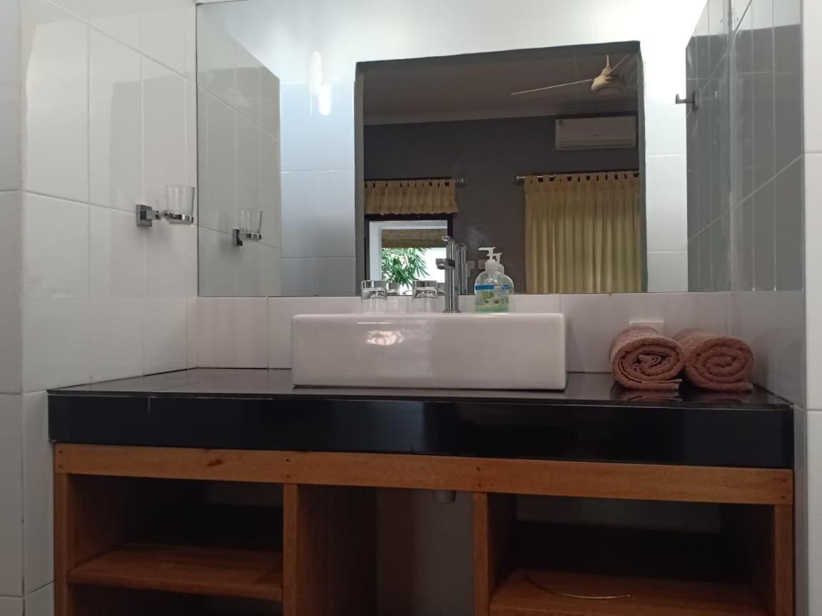 Rasti 2 Homestay Kuta  Phòng bức ảnh